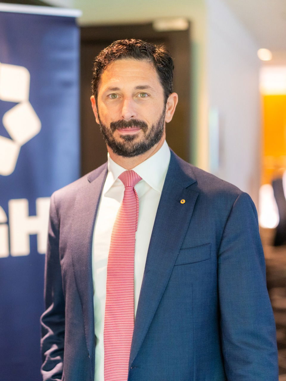 SGH powers to $924m profit, bets the house on Australia